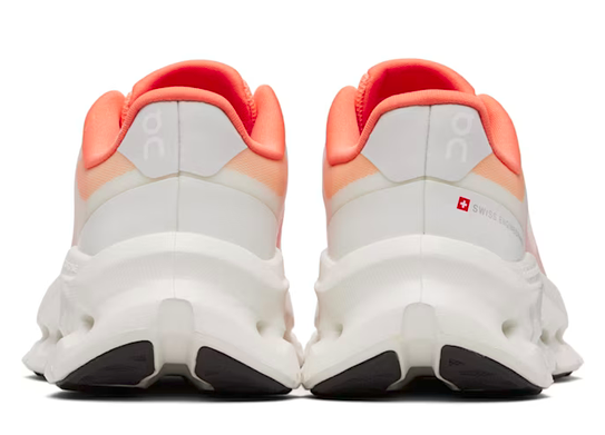 On Cloudsurfer Trail – Blanc/Corail